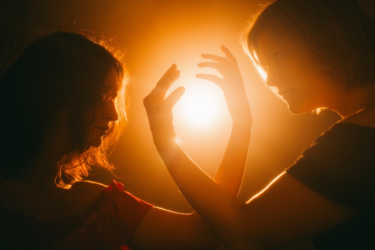 spectacle Coline et Paula Voyage en amour théâtre slam chant poésie