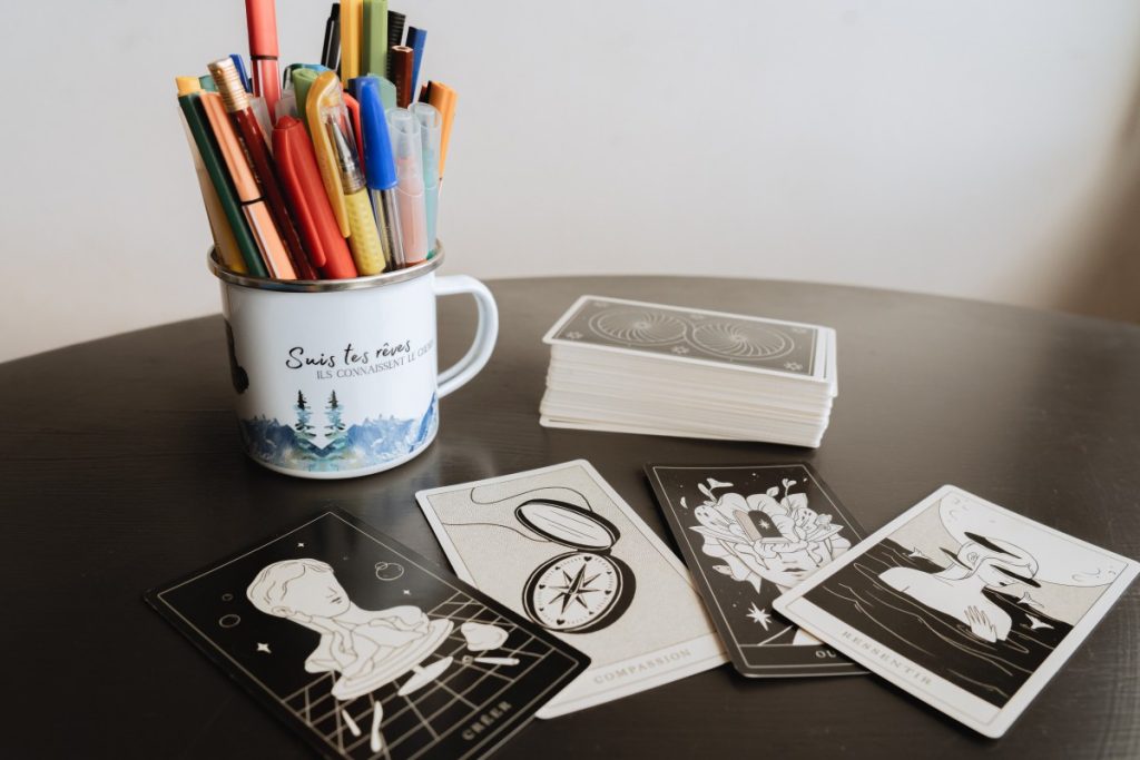 ecriture maieutique paulineka cartes stylos