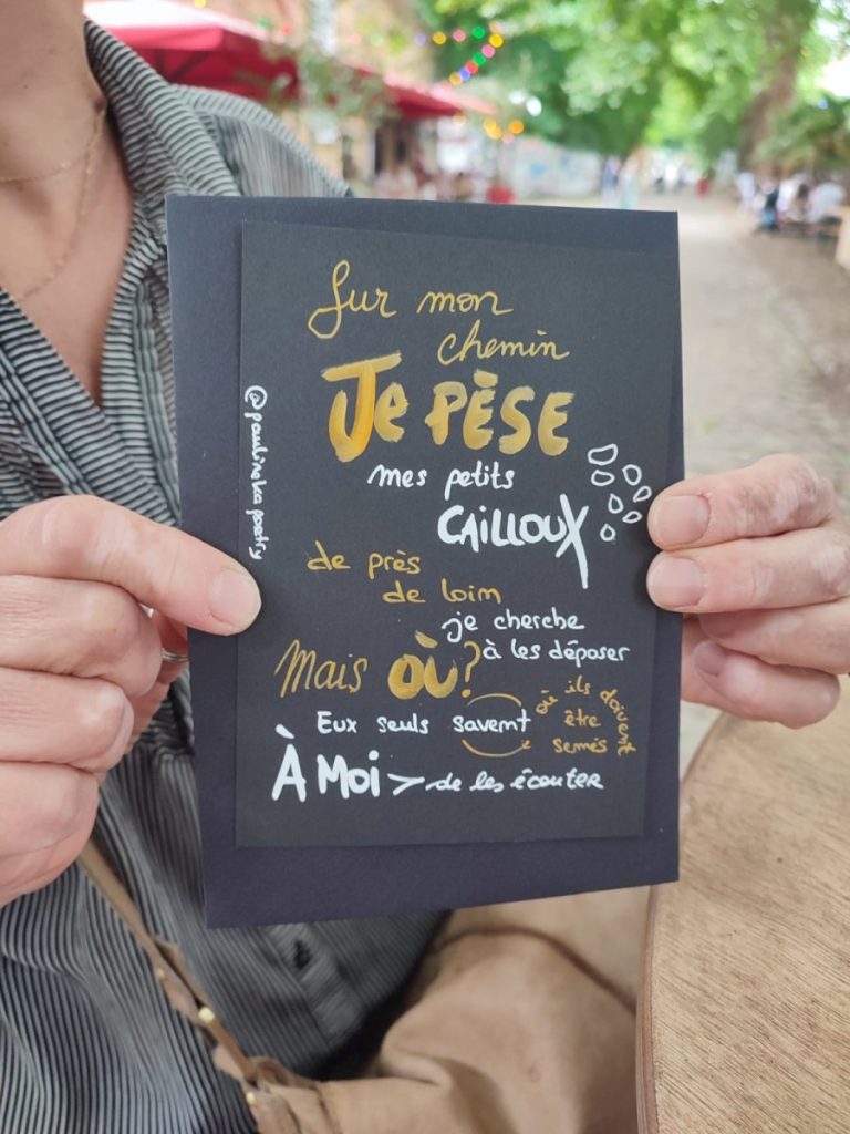poeme minute paulinekapoetry les petits cailloux
